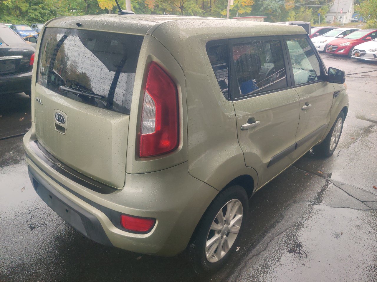 Used 2012 Kia Soul + image 6