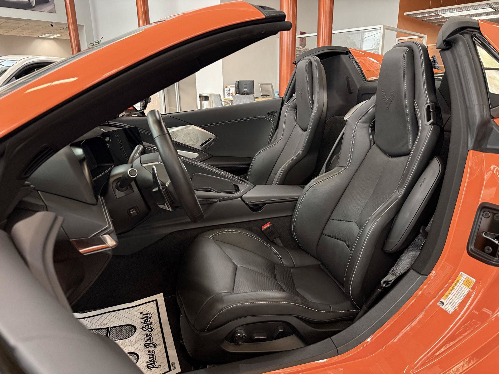 Used 2024 Chevrolet Corvette Stingray Preferred Conv w/ Z51 Performance Package RWD image 22