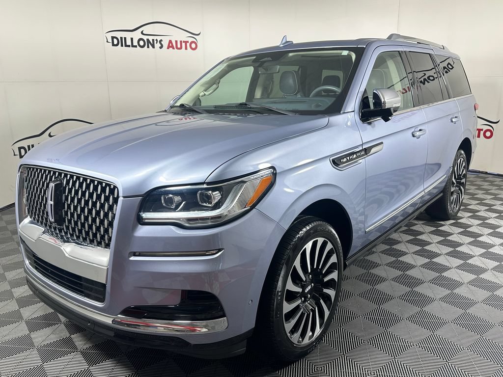 Used 2023 Lincoln Navigator Black Label AWD/4WD image 2