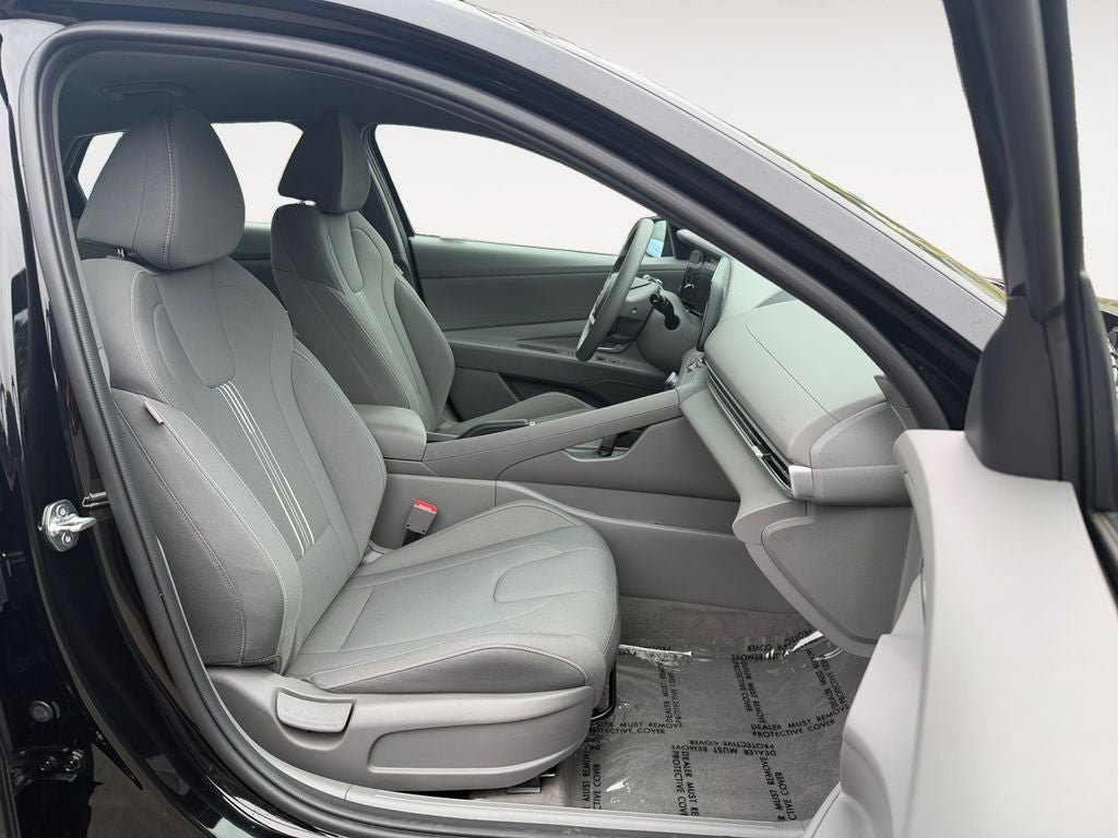 Used 2024 Hyundai Elantra SEL FWD image 24