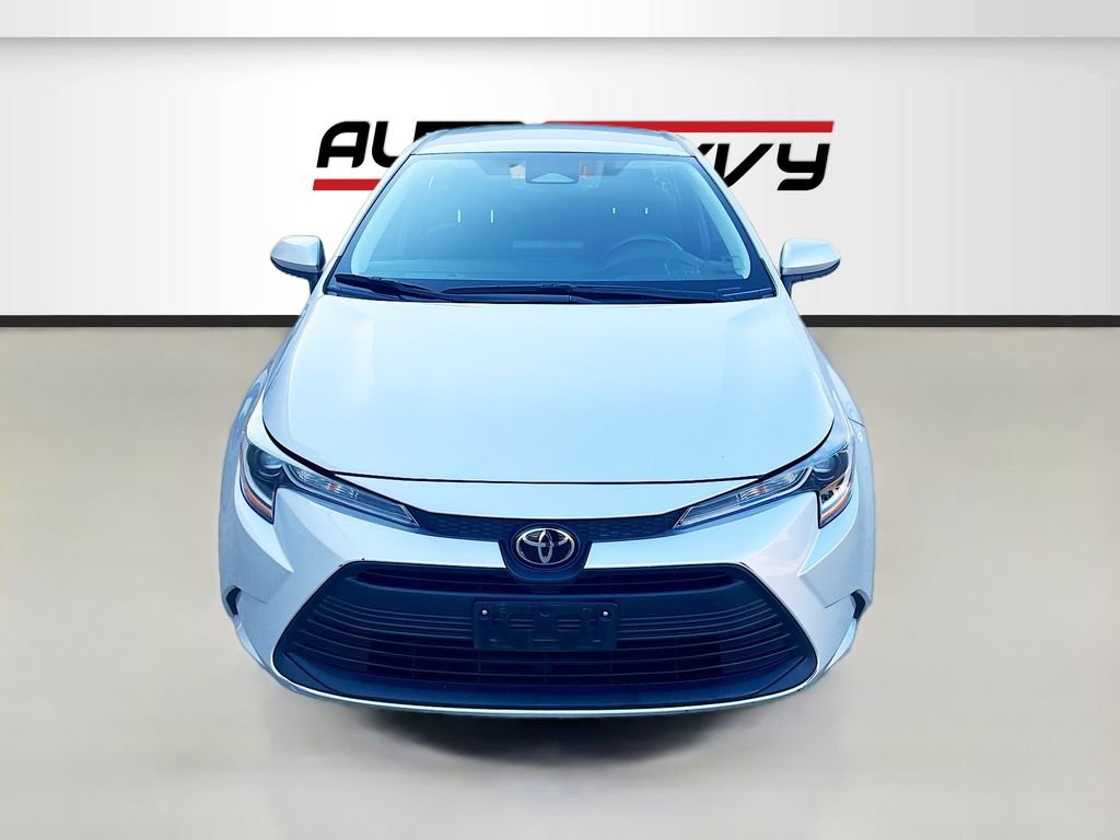 Used 2024 Toyota Corolla LE image 2