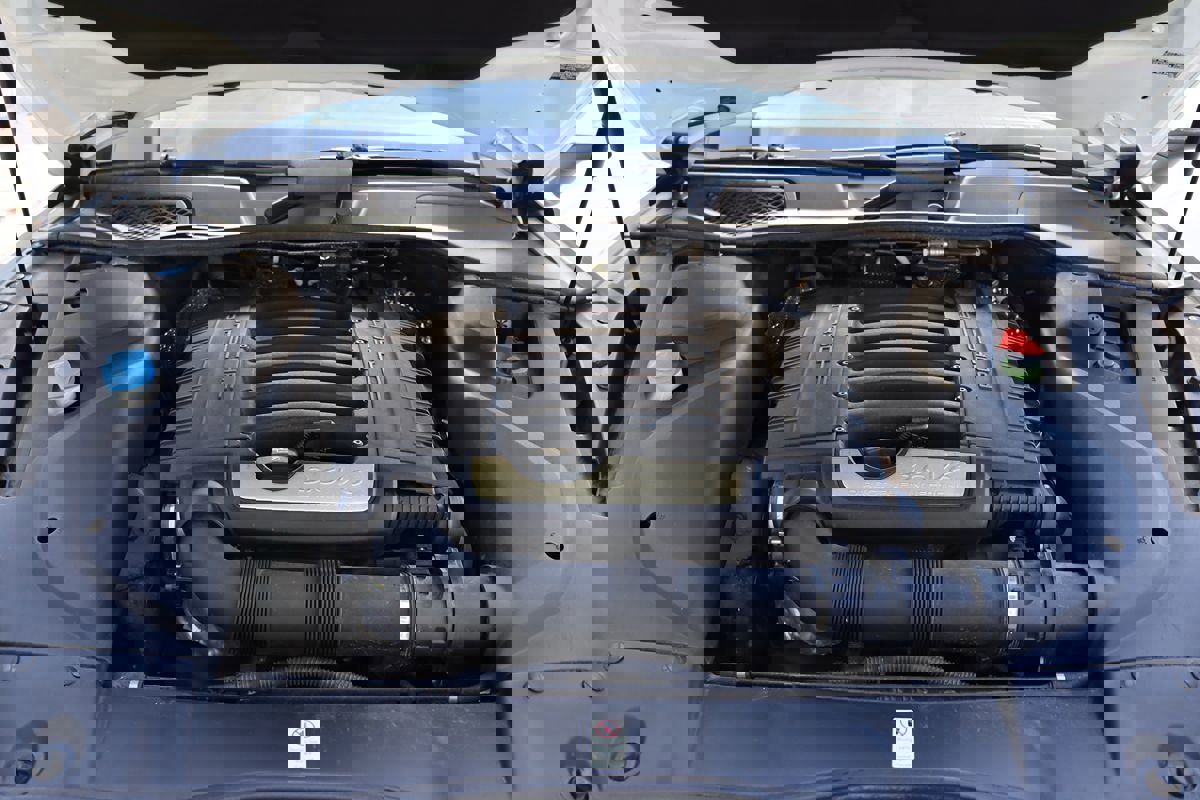 Used 2018 Porsche Cayenne Platinum Edition image 66