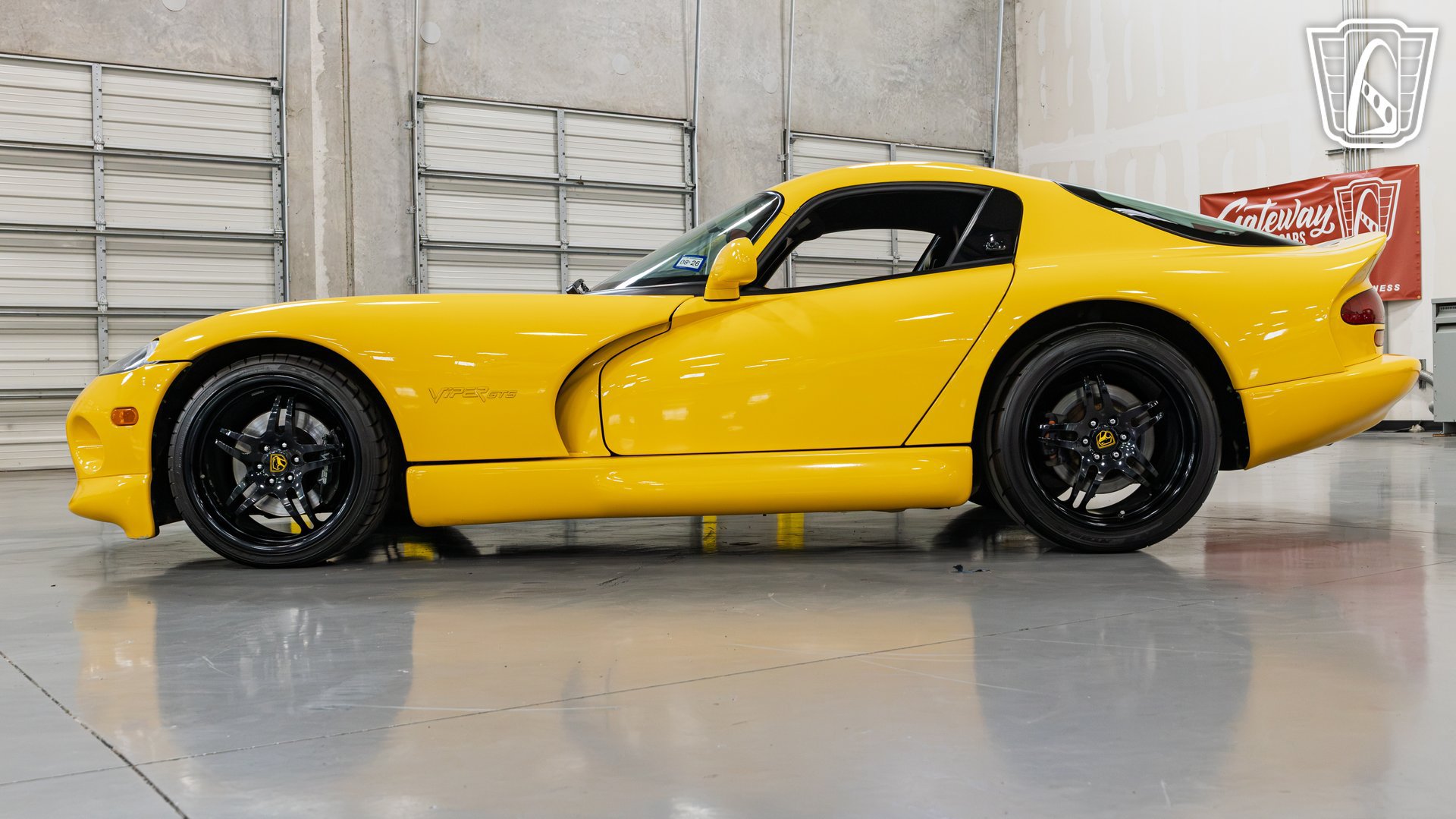 Used 2001 Dodge Viper GTS RWD image 30