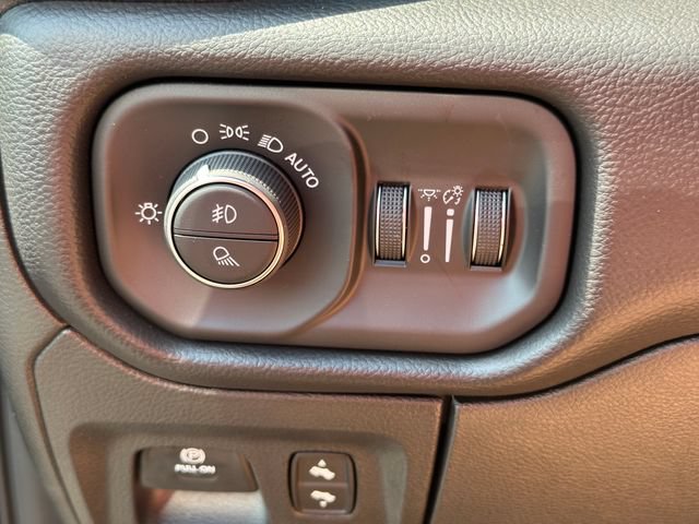 New 2027 RAM 1500 Rebel w/ Rebel Level 2 Equipment Group AWD/4WD image 33