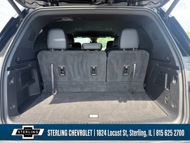 Used 2025 Chevrolet Traverse LT AWD/4WD image 31