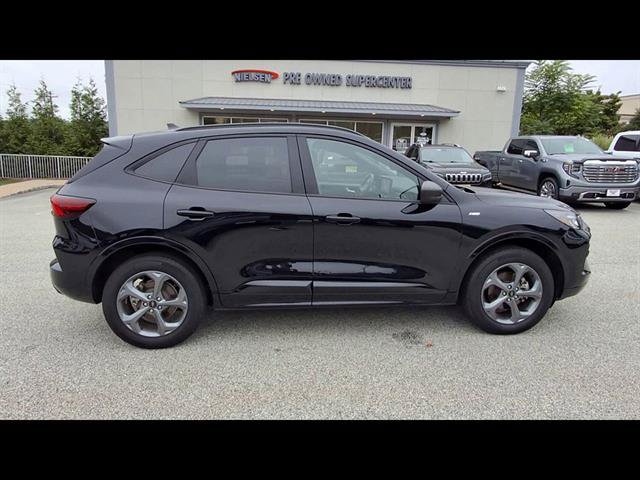 Certified 2024 Ford Escape ST-Line w/ Tech Pack #1 AWD/4WD image 38
