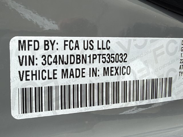 Used 2023 Jeep Compass Latitude w/ Convenience Group AWD/4WD image 27