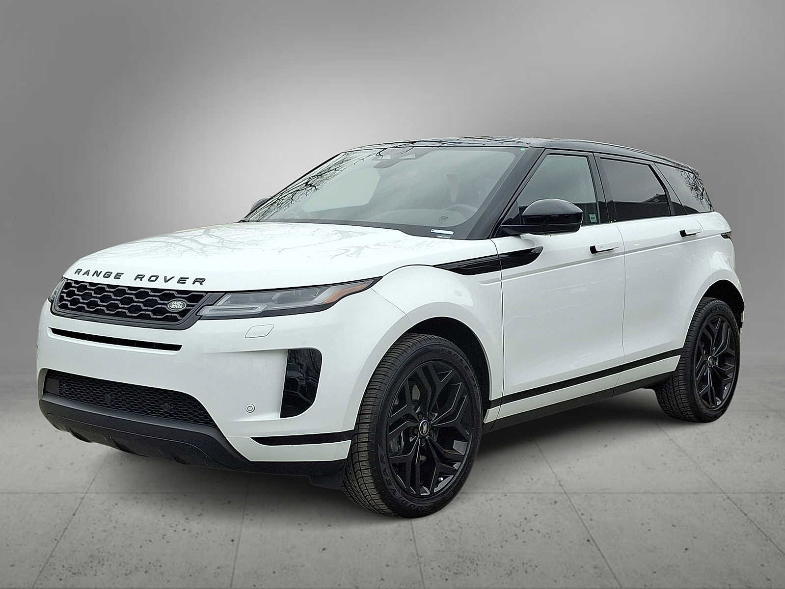 Used 2023 Land Rover Range Rover Evoque SE image 1