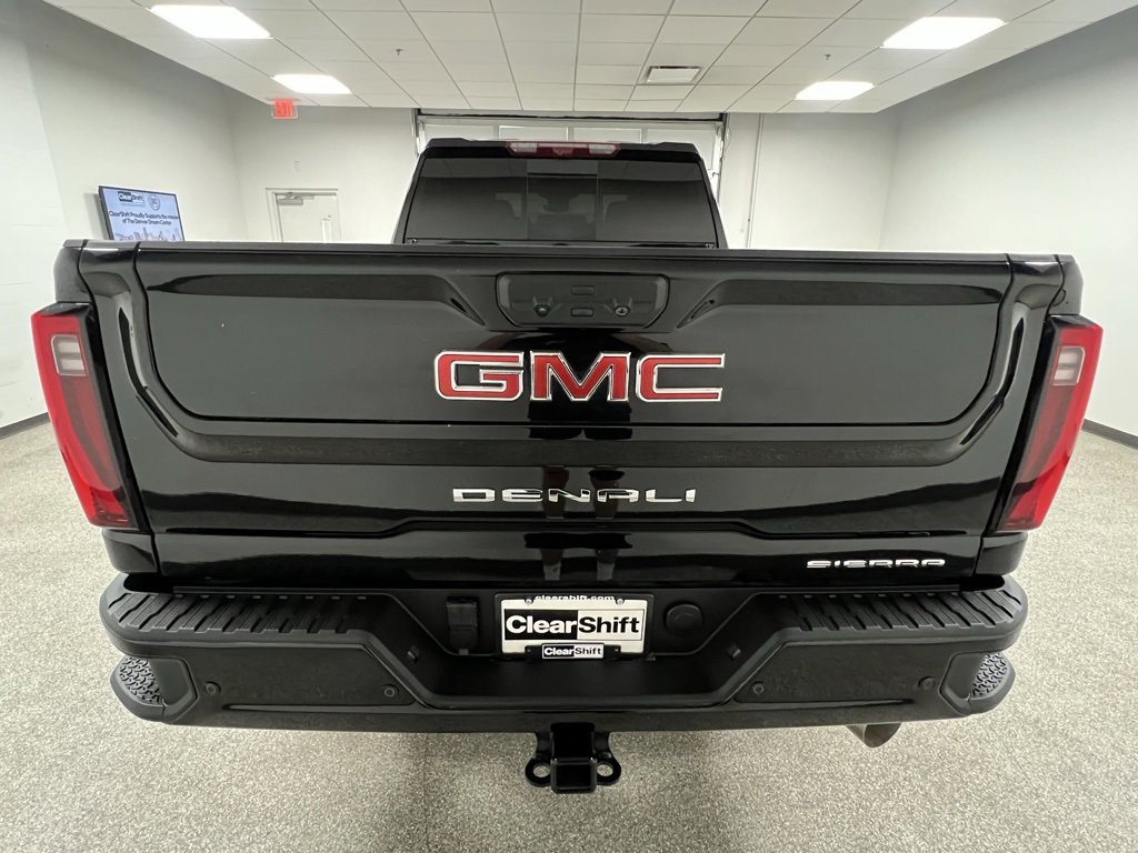 Used 2024 GMC Sierra 3500 Denali w/ Denali Reserve Package image 11