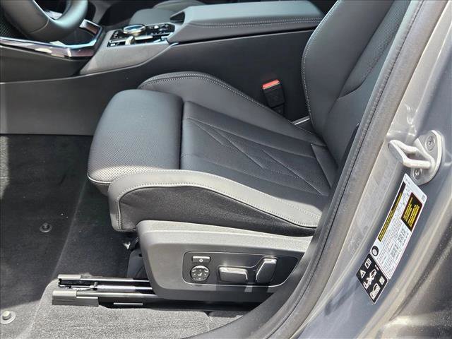 Certified 2025 BMW X3 xDrive30i image 4