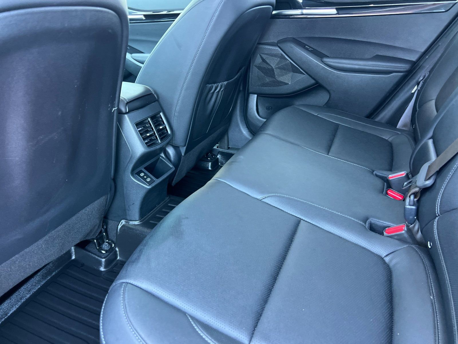 Used 2024 Kia Seltos EX FWD image 12