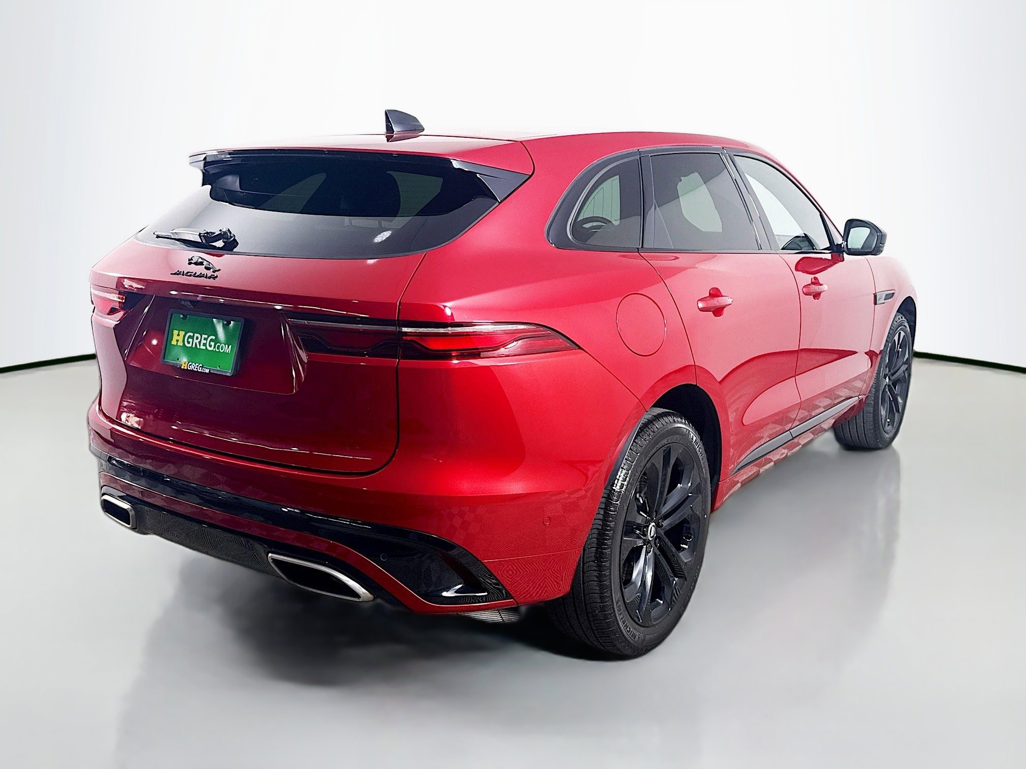 Used 2024 Jaguar F-PACE R-Dynamic S image 10