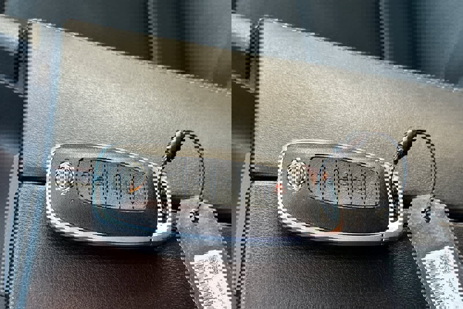 Used 2024 Nissan Rogue SV image 25