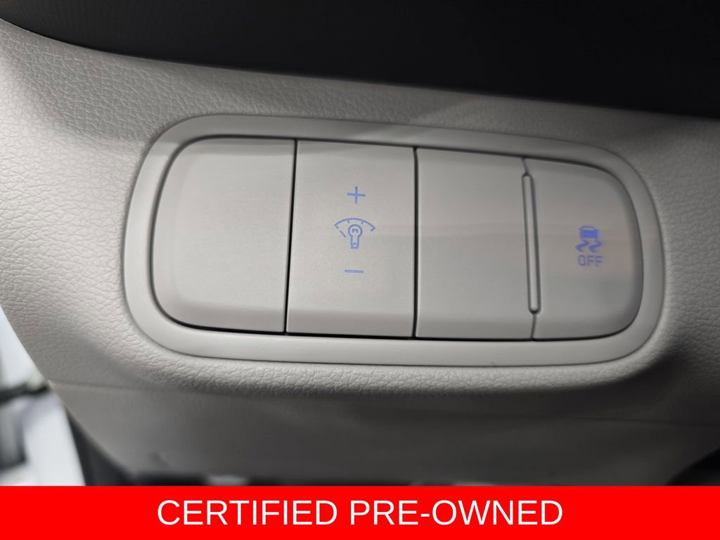 Certified 2026 Hyundai Venue SEL FWD image 26