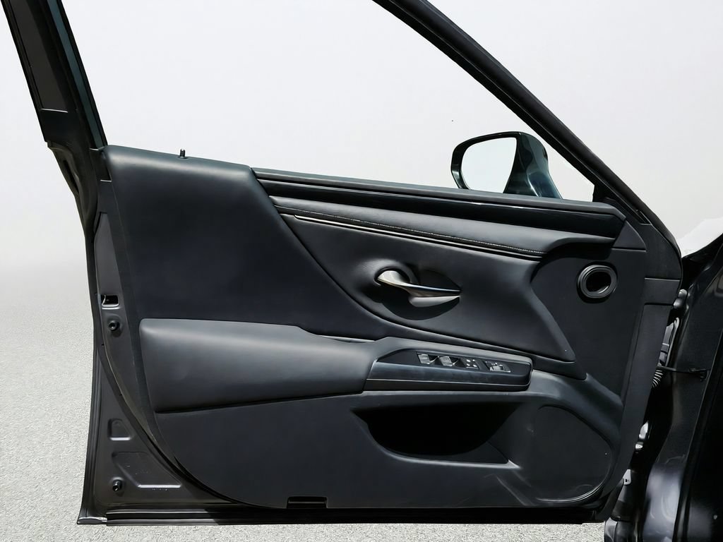 Used 2021 Lexus ES 300h w/ Accessory Package 2 FWD image 23