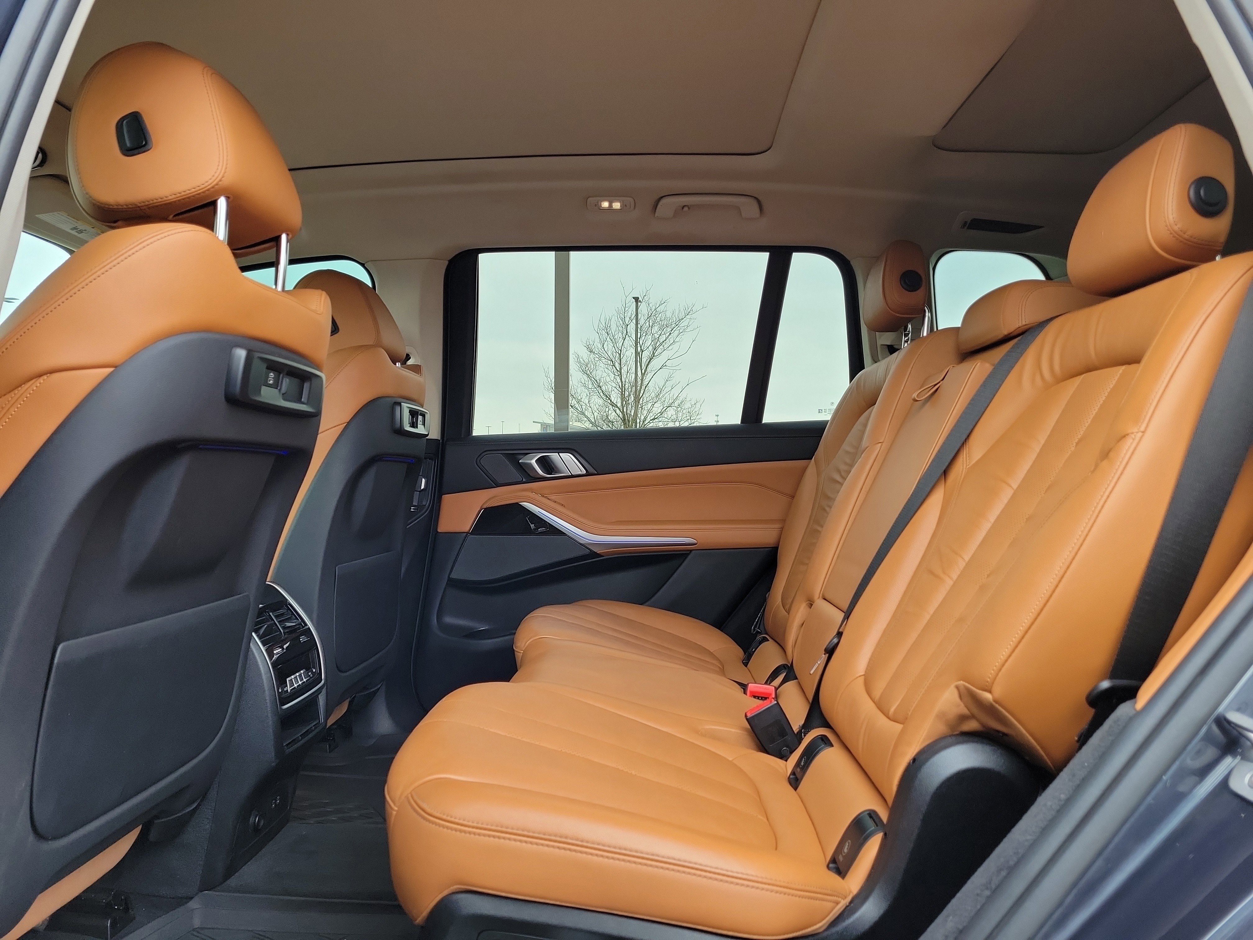 Used 2019 BMW X7 xDrive40i w/ Premium Package image 14