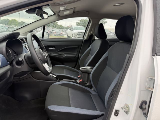 Used 2025 Nissan Versa SV FWD image 44