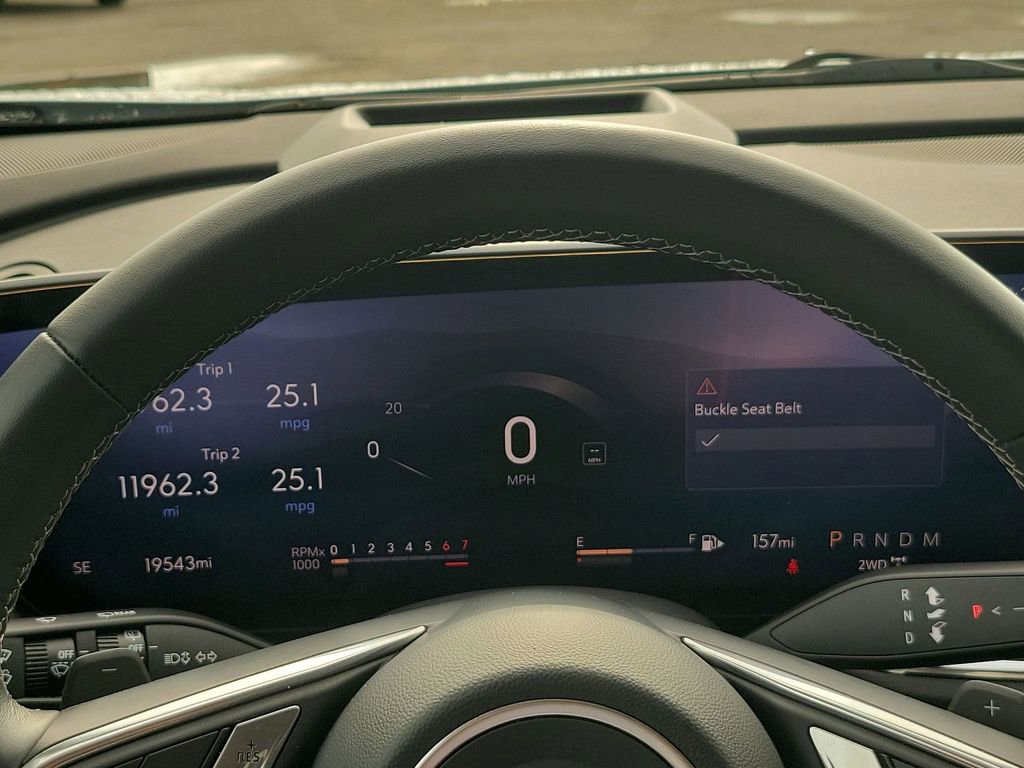 Used 2025 Buick Envision Preferred image 36