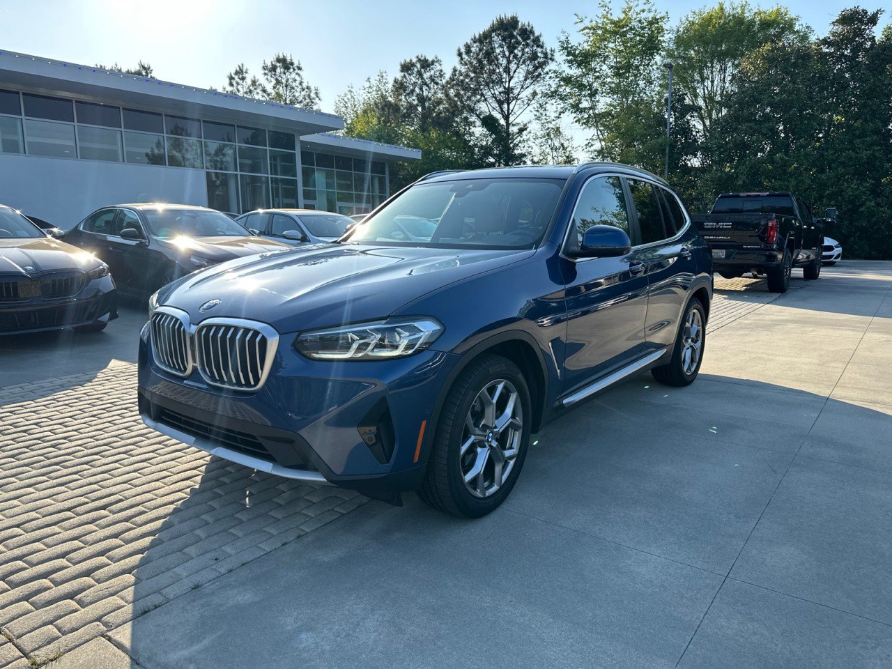 Certified 2024 BMW X3 sDrive30i w/ Convenience Package w/ZPA RWD image 3