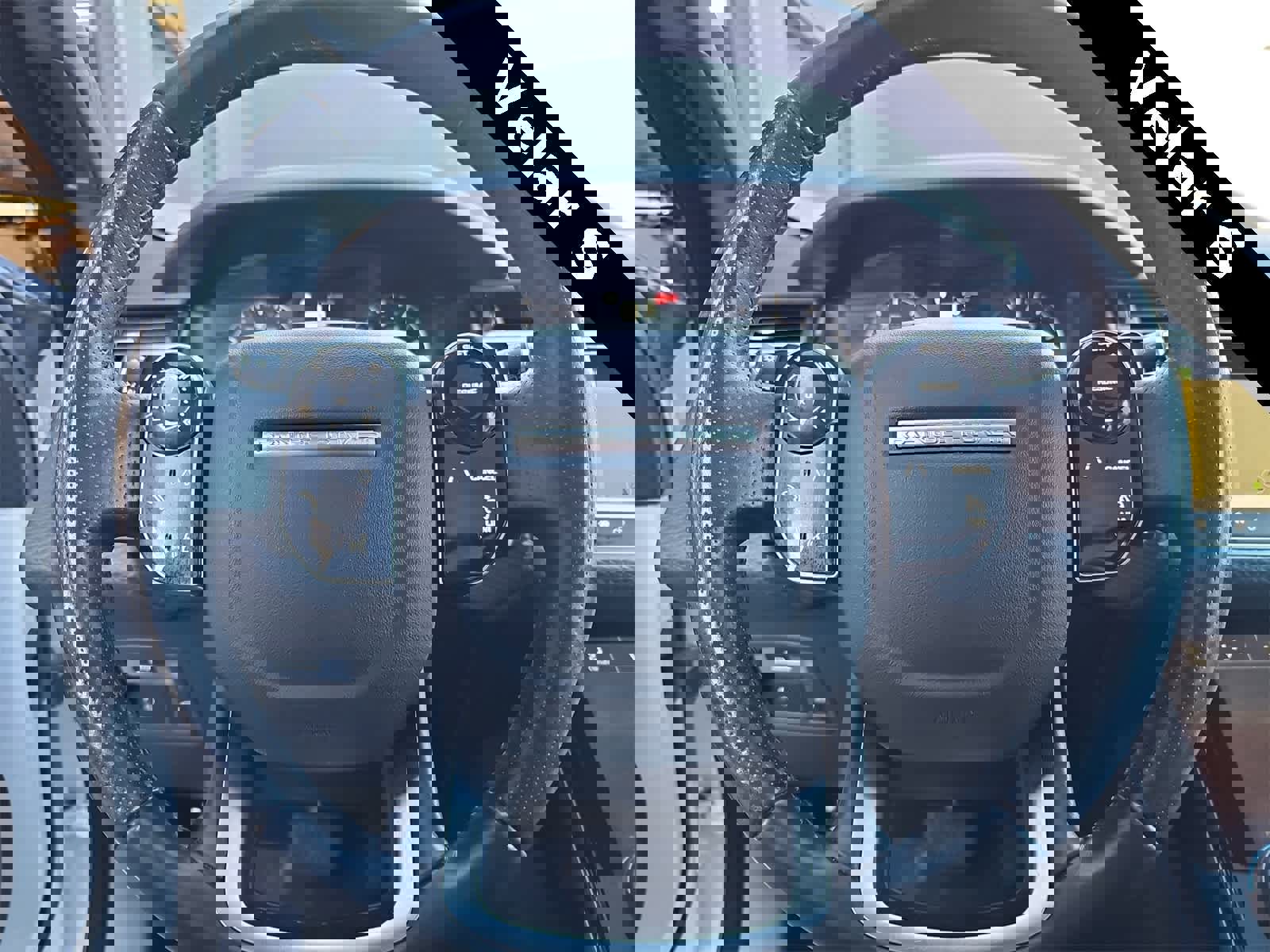 Used 2020 Land Rover Range Rover Velar S image 19