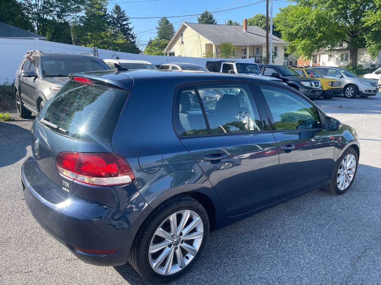 Used 2014 Volkswagen Golf TDI FWD image 6