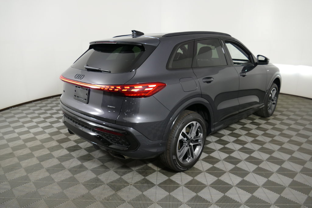 New 2026 Audi Q5 2.0T AWD/4WD image 3