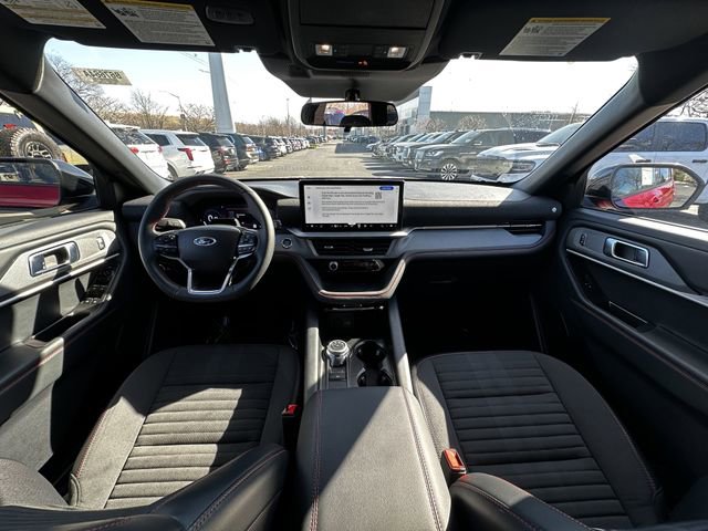 Certified 2025 Ford Explorer ST-Line w/ ST-Line Street Pack image 16