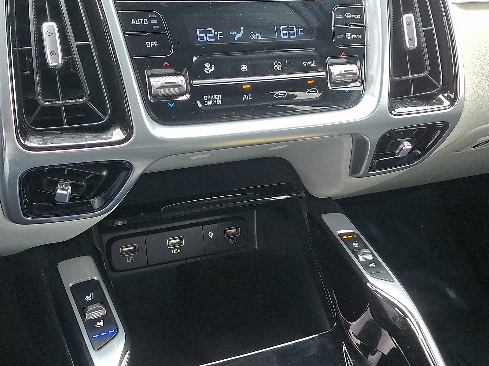Certified 2023 Kia Sorento SX Prestige AWD/4WD image 15