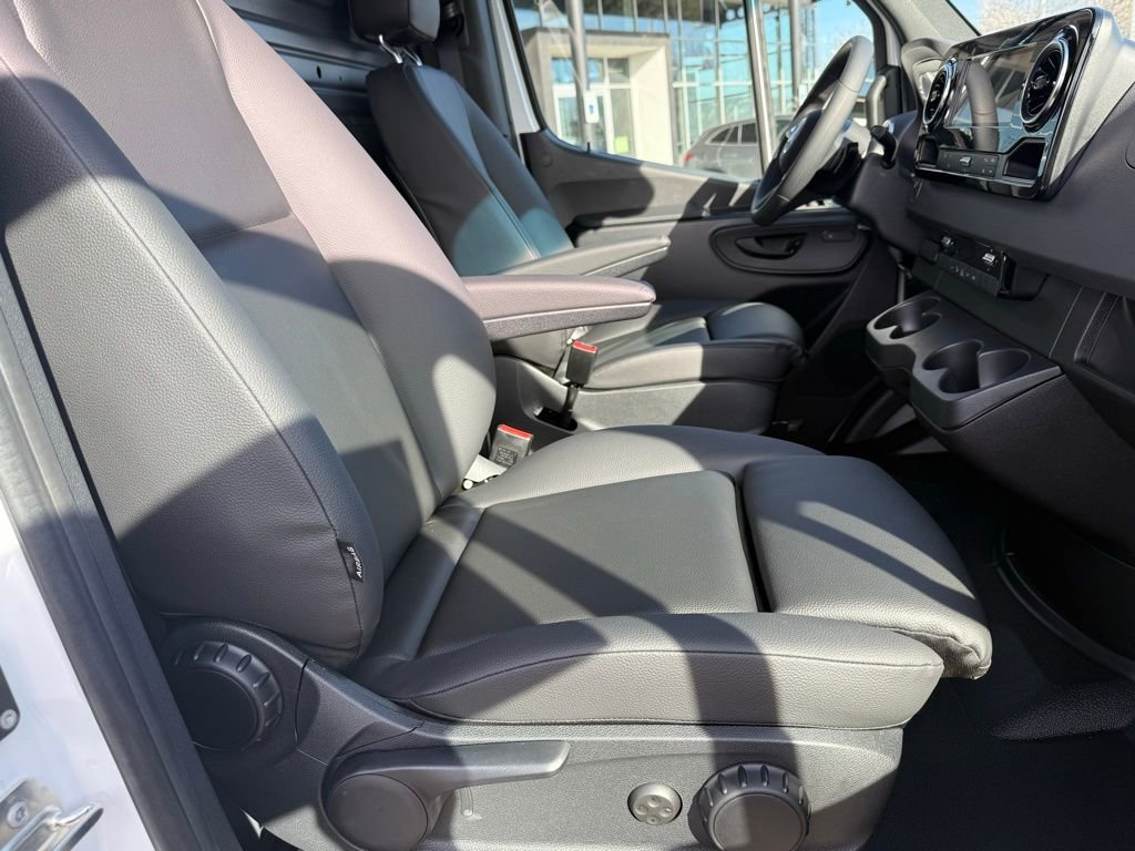 New 2026 Mercedes-Benz Sprinter 2500 image 17