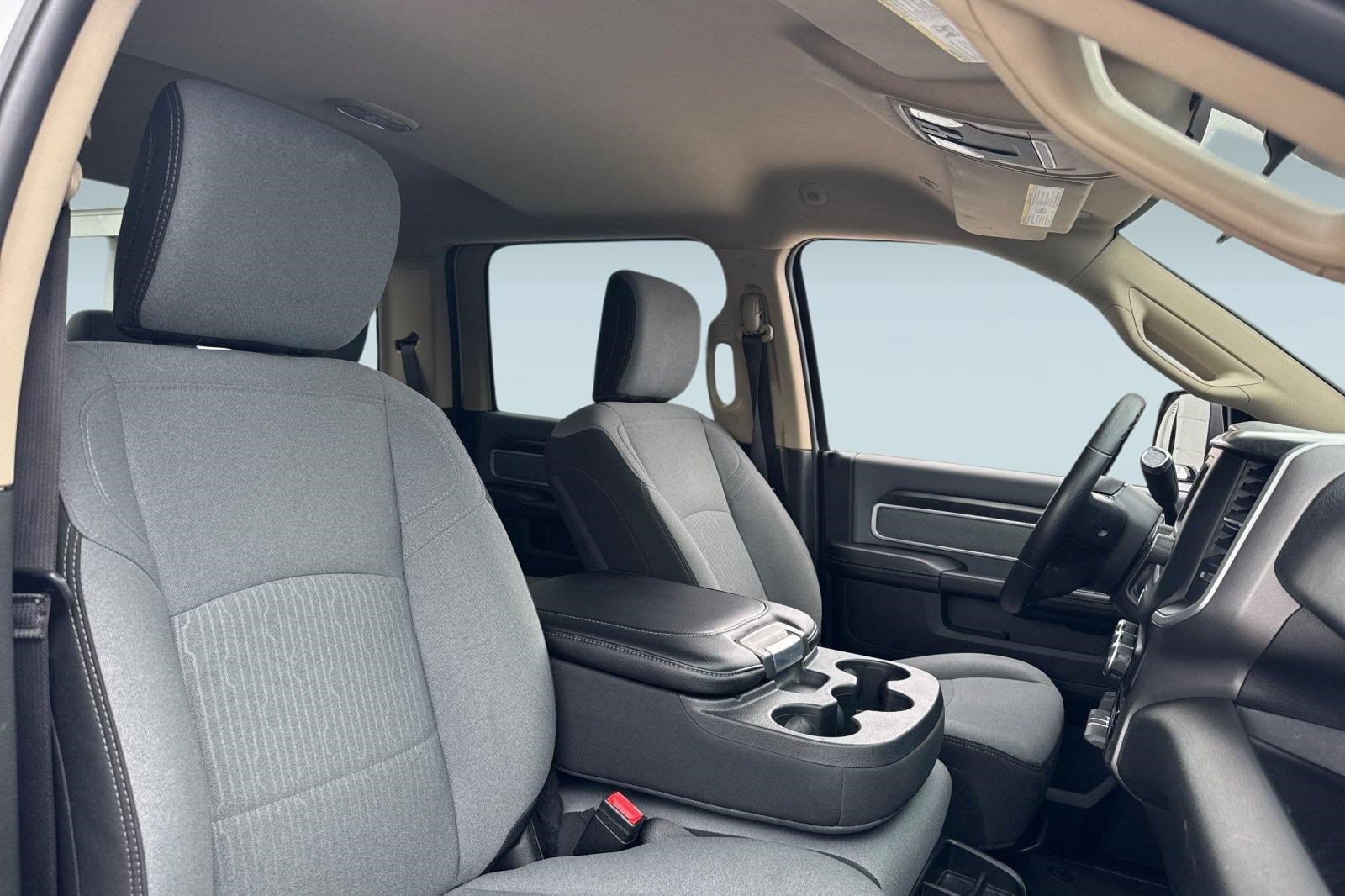 Used 2019 RAM 3500 Big Horn AWD/4WD image 25