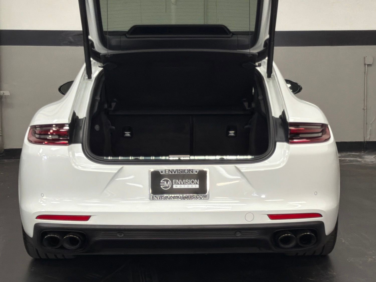 Used 2018 Porsche Panamera 4S AWD/4WD image 15