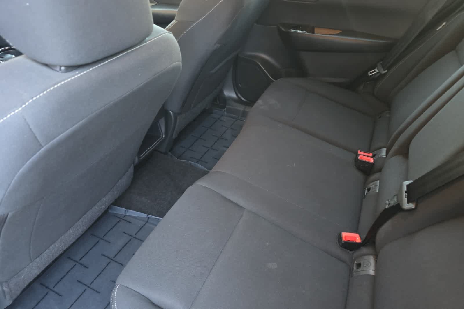 Used 2024 Nissan Rogue S AWD/4WD image 4