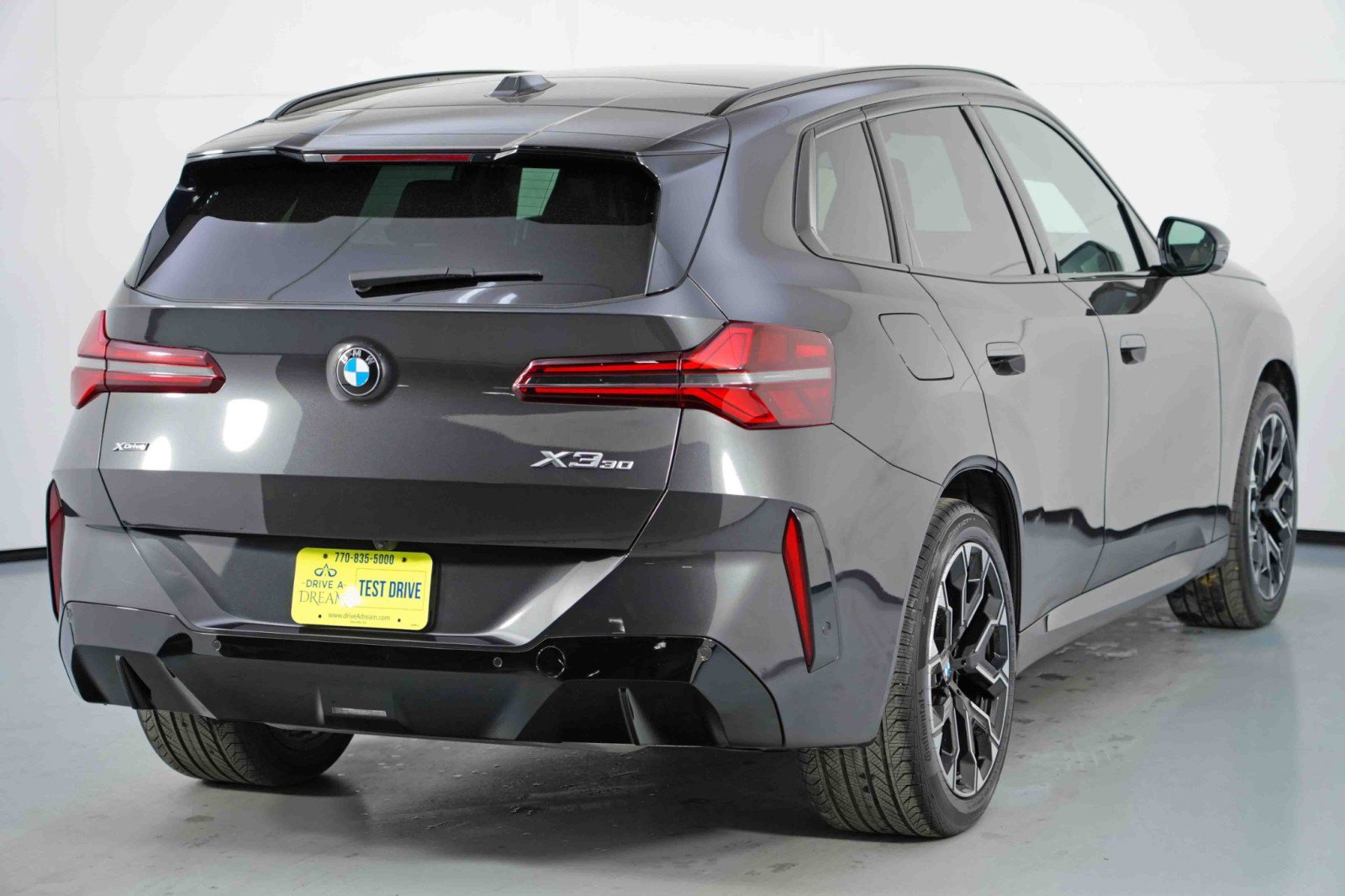 Used 2025 BMW X3 xDrive30i w/ Premium Package image 52