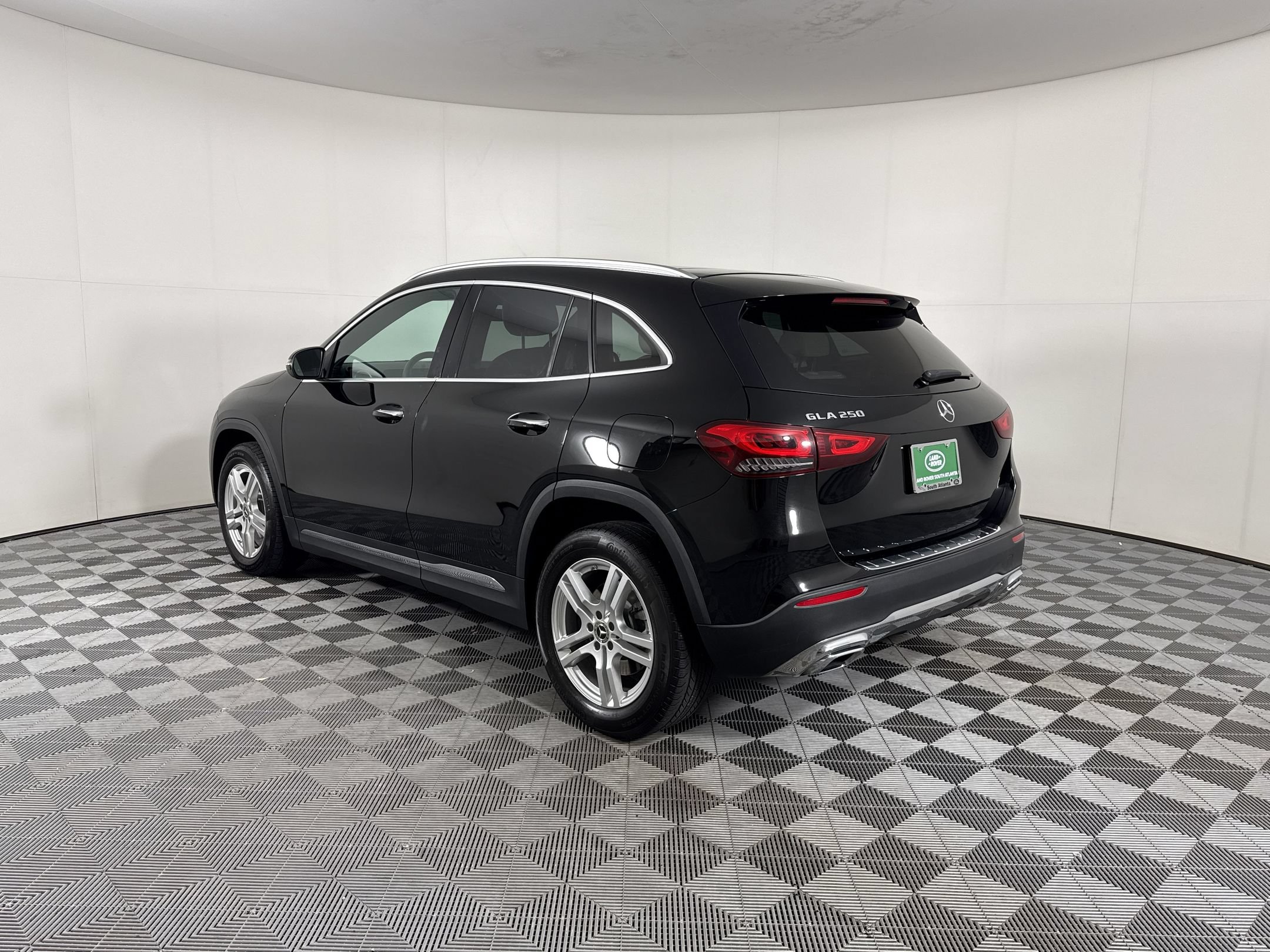Used 2021 Mercedes-Benz GLA 250 image 3