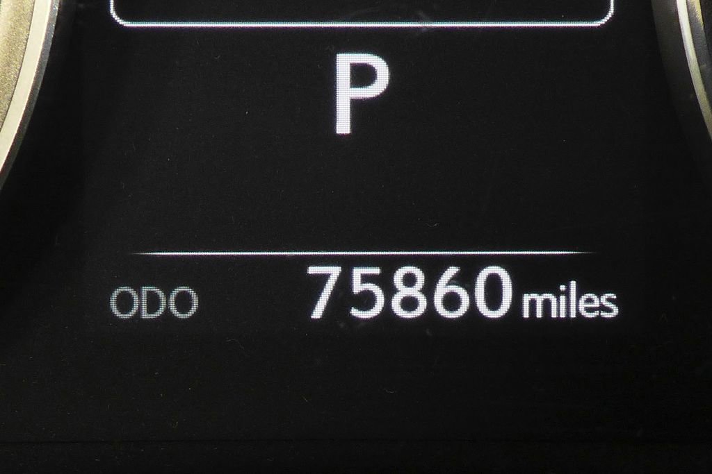 Used 2018 Lexus IS 300 RWD image 32