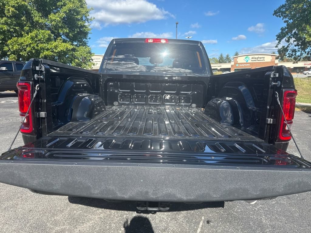 New 2025 RAM 3500 Big Horn image 22