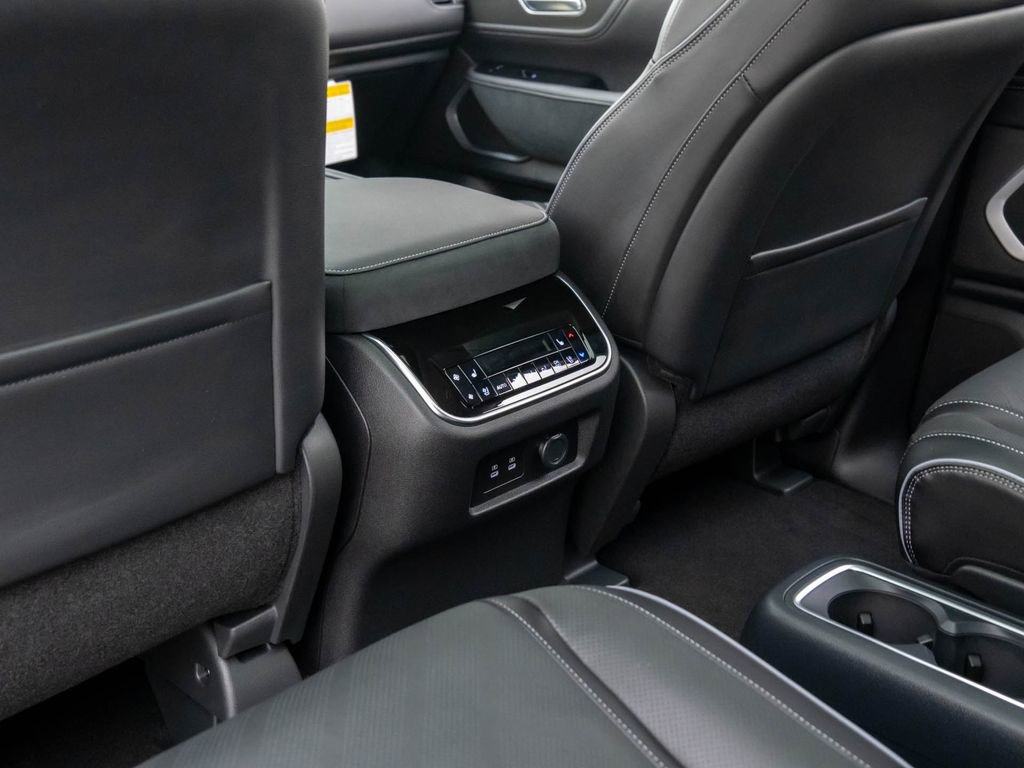 New 2026 INFINITI QX80 Luxe w/ Cargo Package image 18