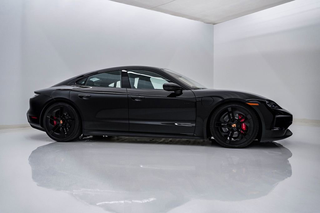 New 2026 Porsche Taycan 4S image 9