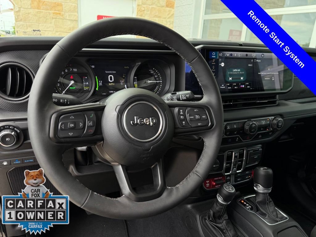 Used 2025 Jeep Wrangler Unlimited Rubicon 4xe w/ Convenience Group AWD/4WD image 12
