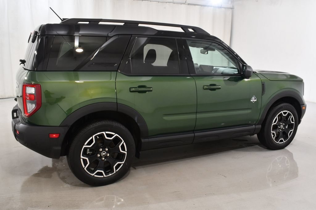 Used 2025 Ford Bronco Sport Outer Banks w/ Outer Banks Tech Package+ AWD/4WD image 11