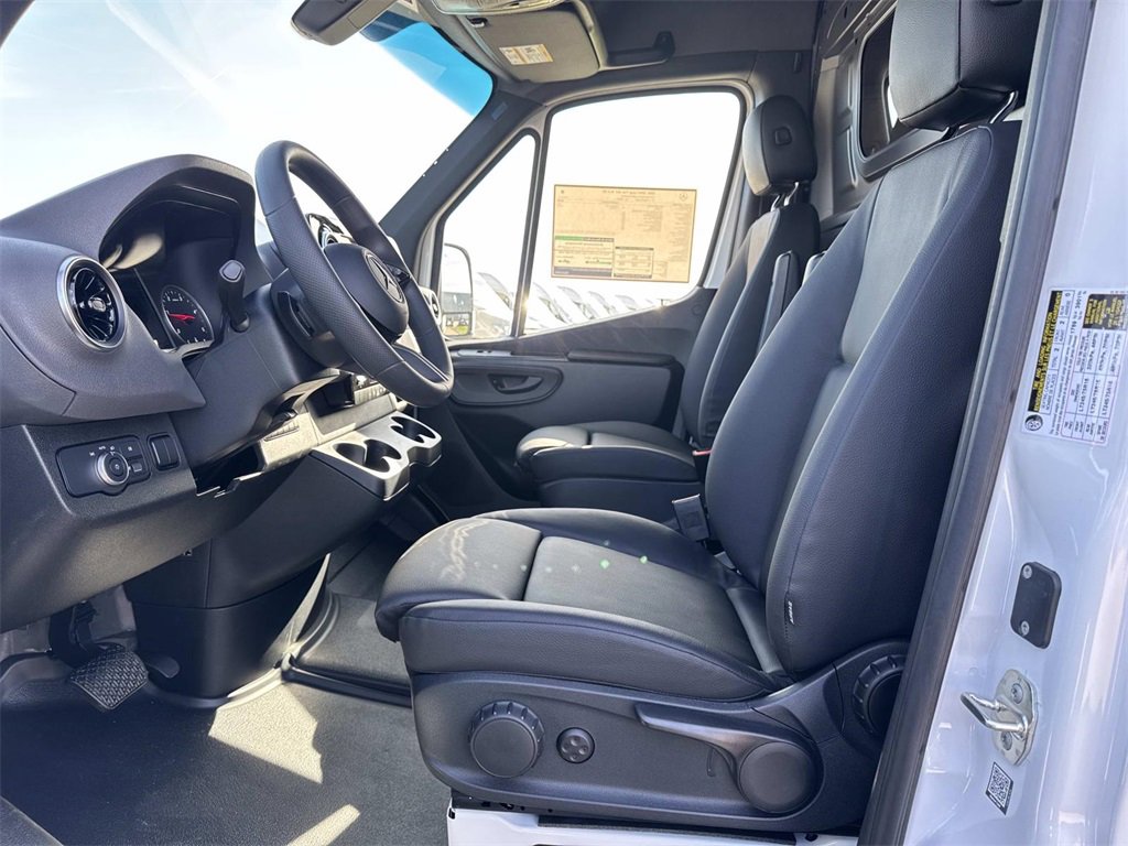 New 2026 Mercedes-Benz Sprinter 144 Cargo image 18