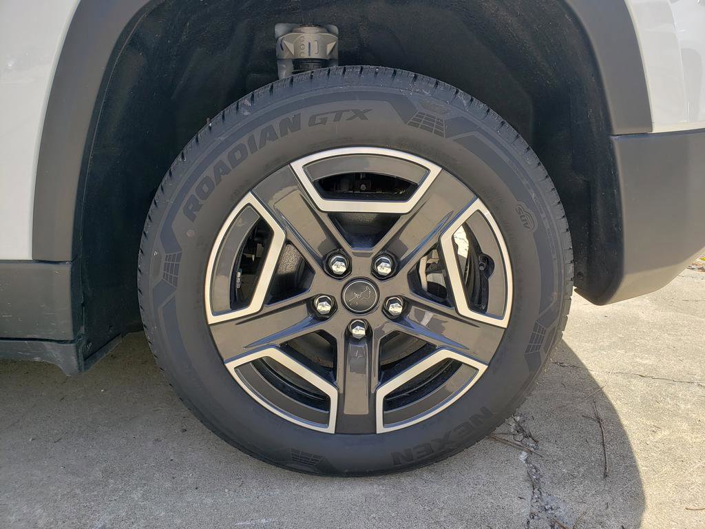 New 2026 Jeep Cherokee Laredo AWD/4WD image 24