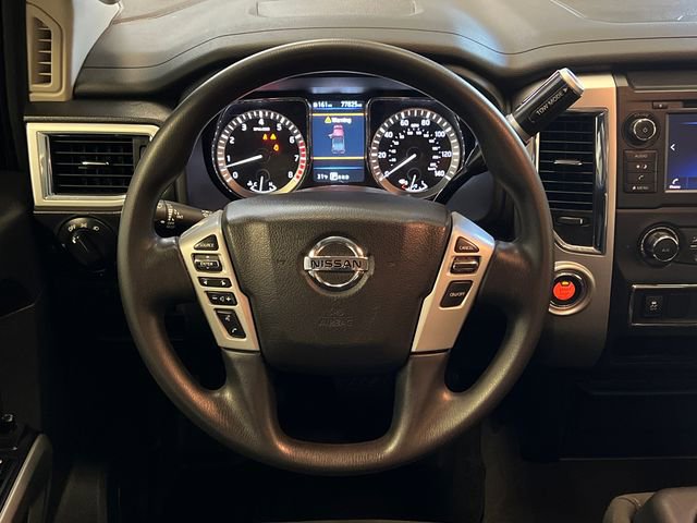 Used 2019 Nissan Titan SV image 19