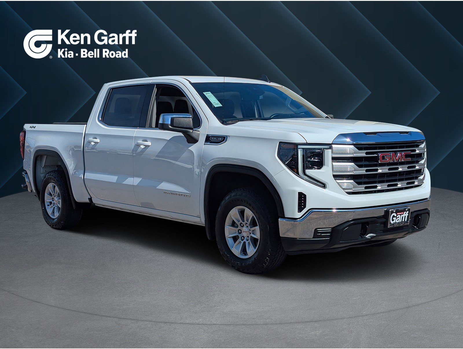 Used 2023 GMC Sierra 1500 SLE image 1