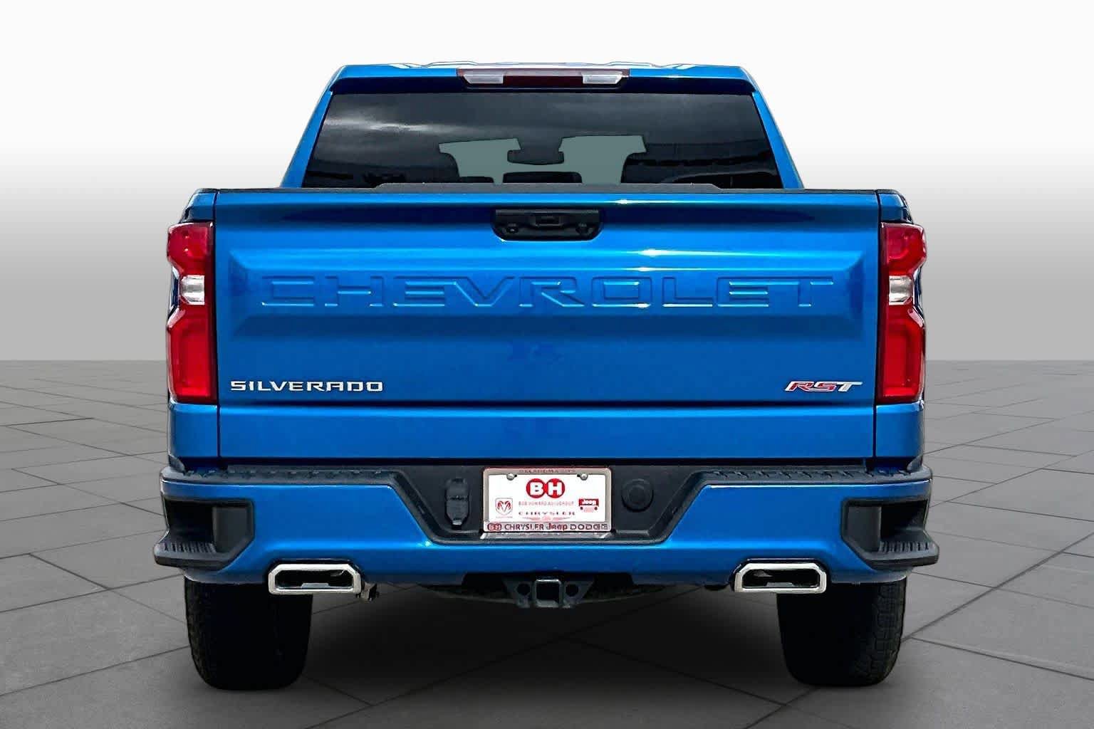 Used 2023 Chevrolet Silverado 1500 RST AWD/4WD image 5