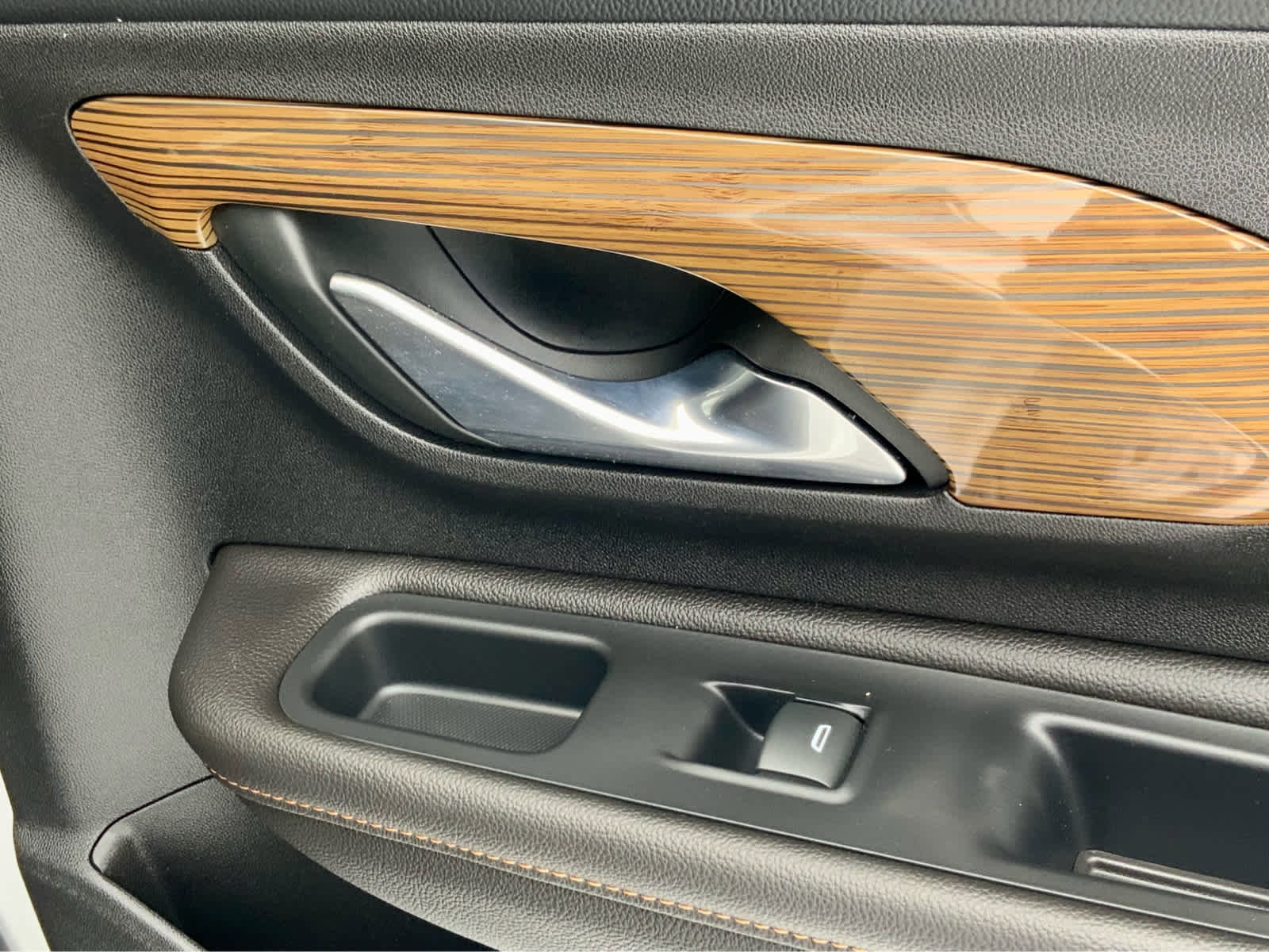 Used 2020 GMC Terrain SLE w/ Driver Convenience Package image 49