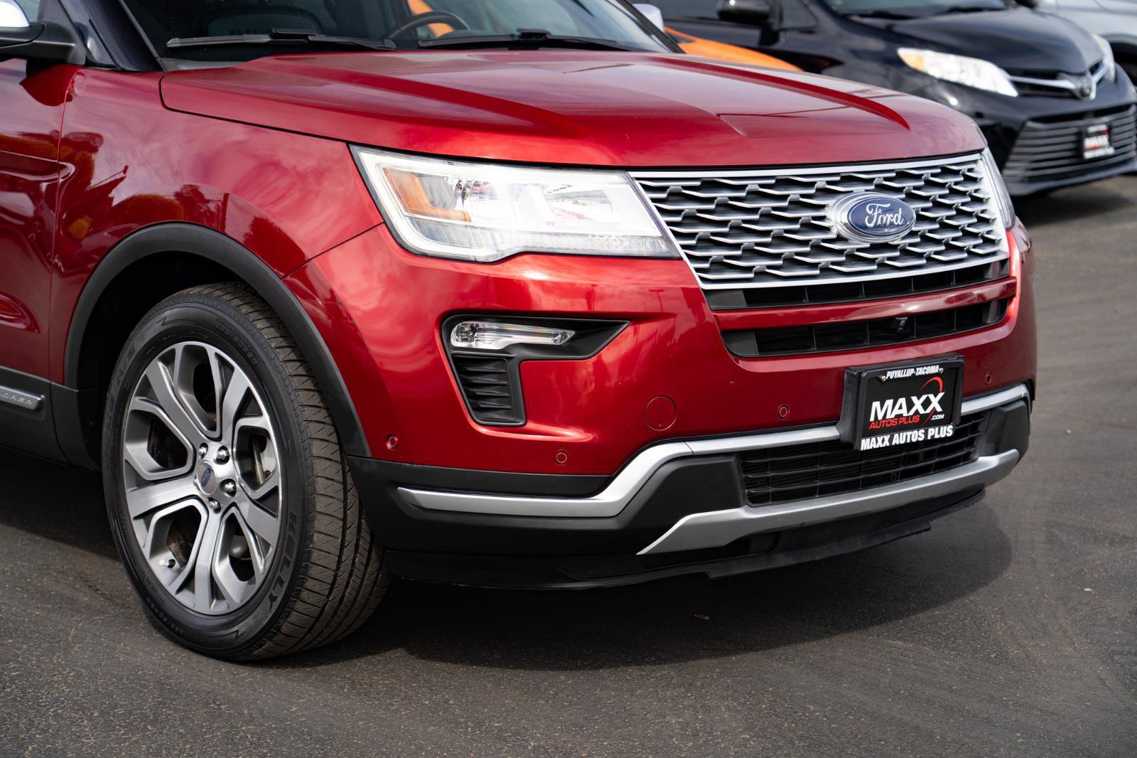Used 2019 Ford Explorer Platinum AWD/4WD image 6