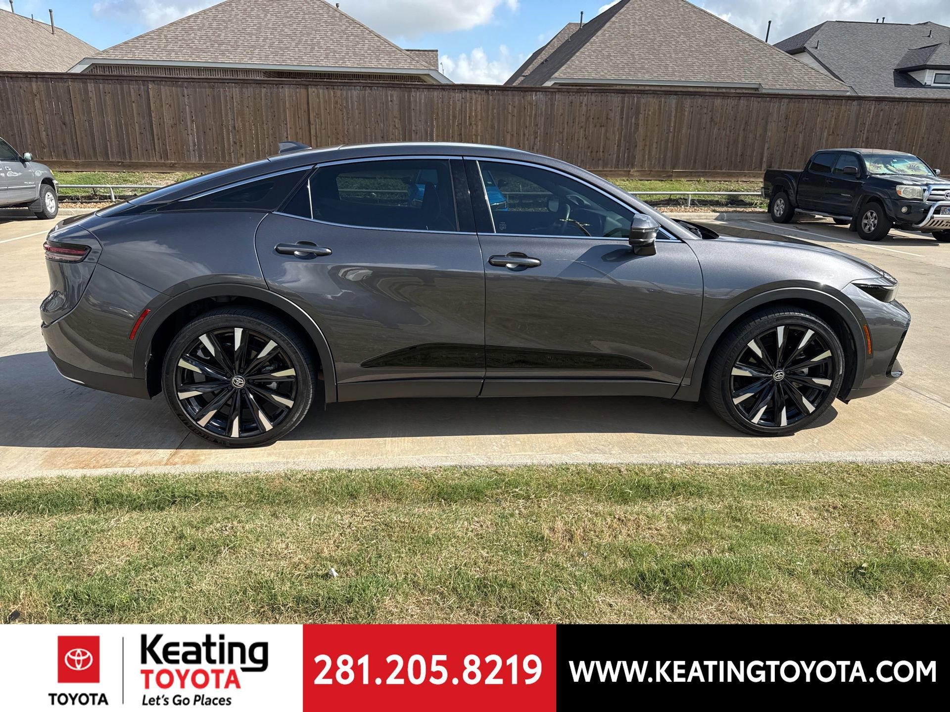 Used 2023 Toyota Crown Platinum image 8