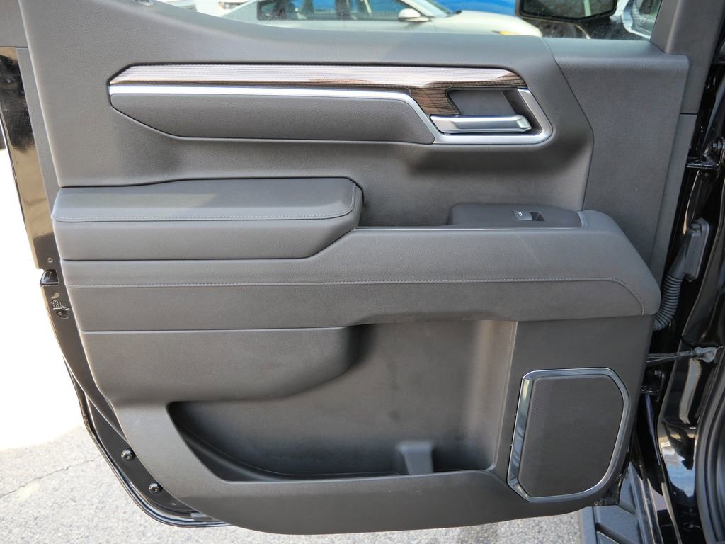 Used 2025 Chevrolet Silverado 1500 RST w/ Convenience Package II image 25