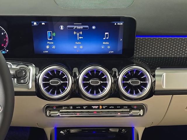 New 2026 Mercedes-Benz GLB 250 4MATIC image 17